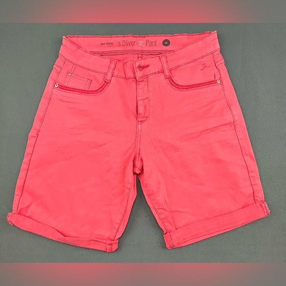 s.Oliver Red Smart Bermuda Loose Fit Shorts Size 36 US 28 - Picture 1 of 7